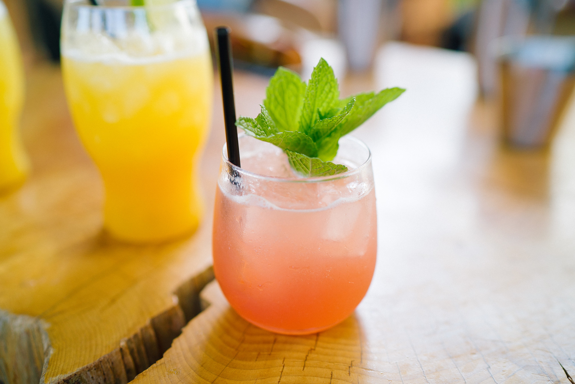 pink-drink-alcohol-bar-mint-moscow-muel_t20_v3Rpew mixed links